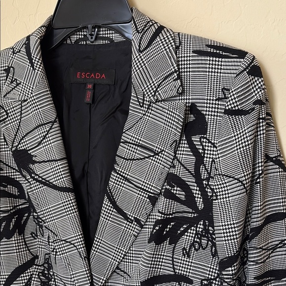 Escada Black & Gray Floral Blazer with 2 Button Front - Picture 13 of 16